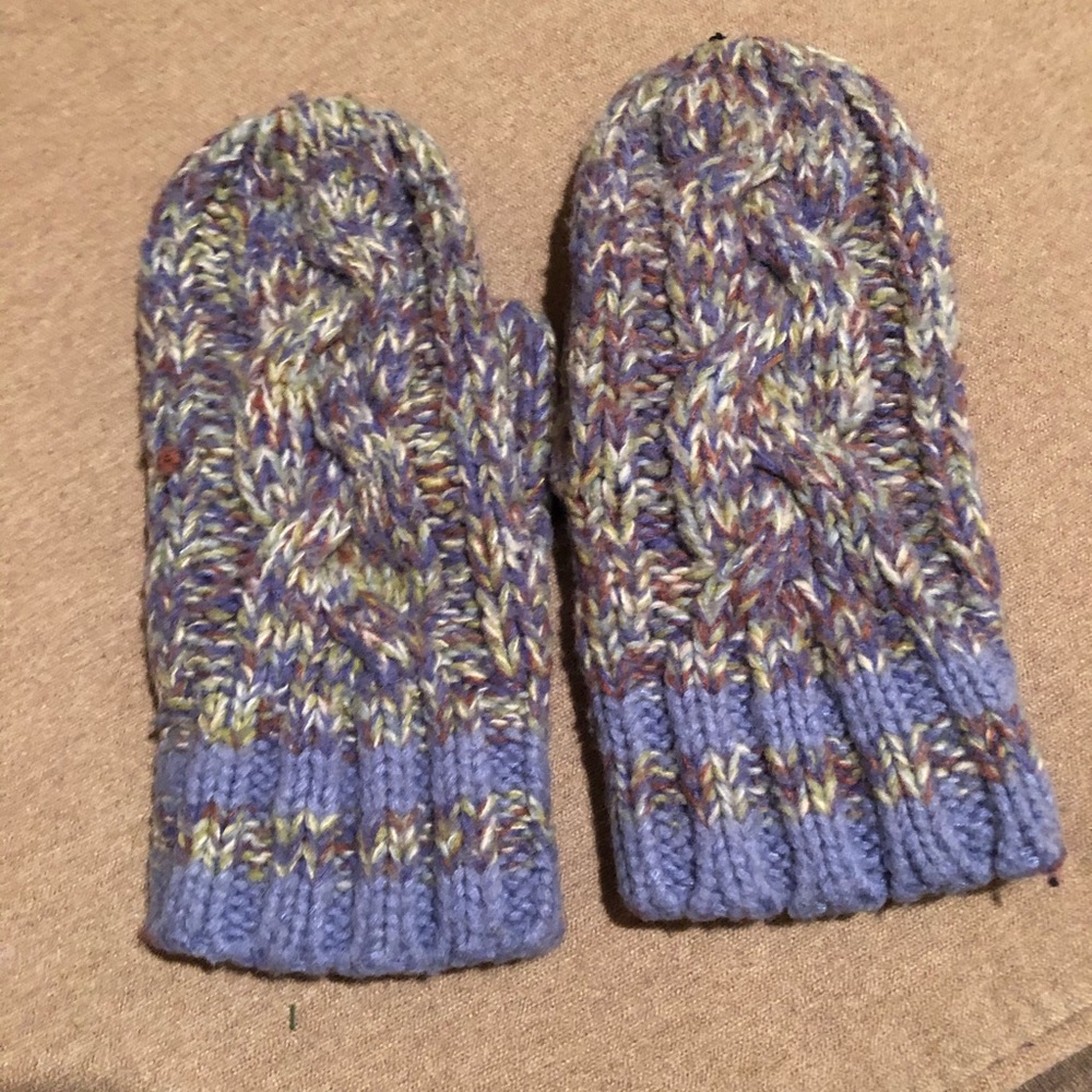 Mittens by Tilt